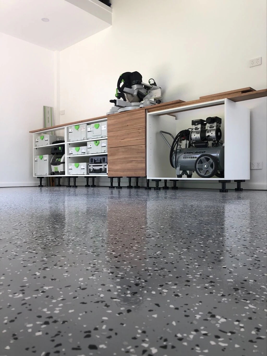 U-Coat Epoxy Flake Floor Kit